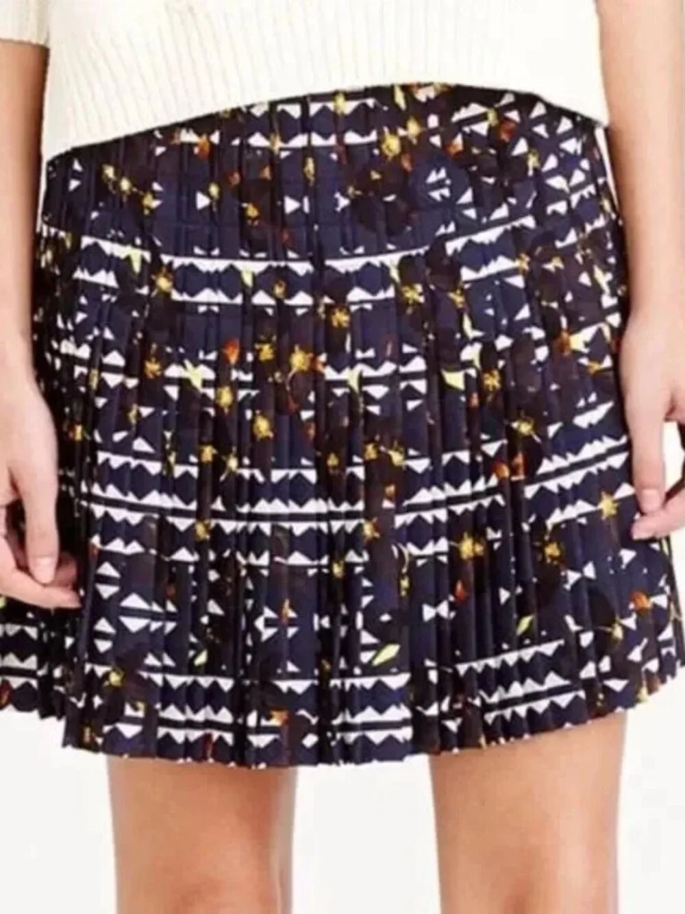 NEW J. Crew Pleated Lattice Hidden Floral A-line Mini Skirt Size 00 - 54856